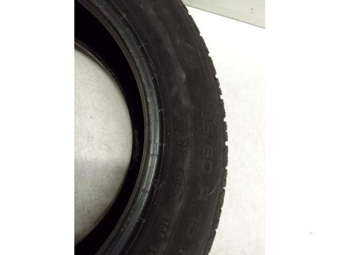 Tyre with tyre size 185/60/15 - UNIROYAL