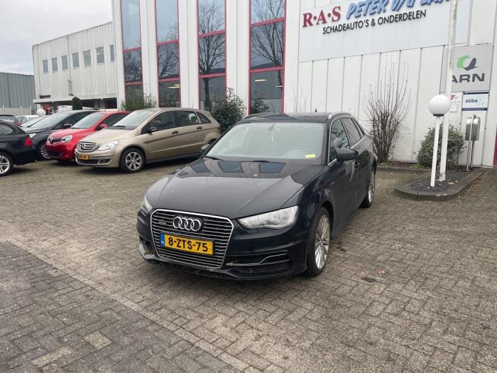 Fixation D'aile Avant Droite VAN WEZEL Pour Audi A3 Sportback (8VA, 8VF) - Réf. 0335320, Neuve