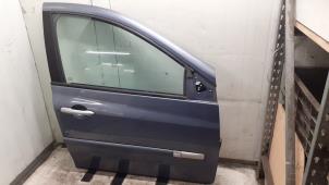 Used Front door 4-door, right Renault Clio III (BR/CR) 1.2 16V 75 Price € 140,00 Margin scheme offered by Autodemontage van de Laar