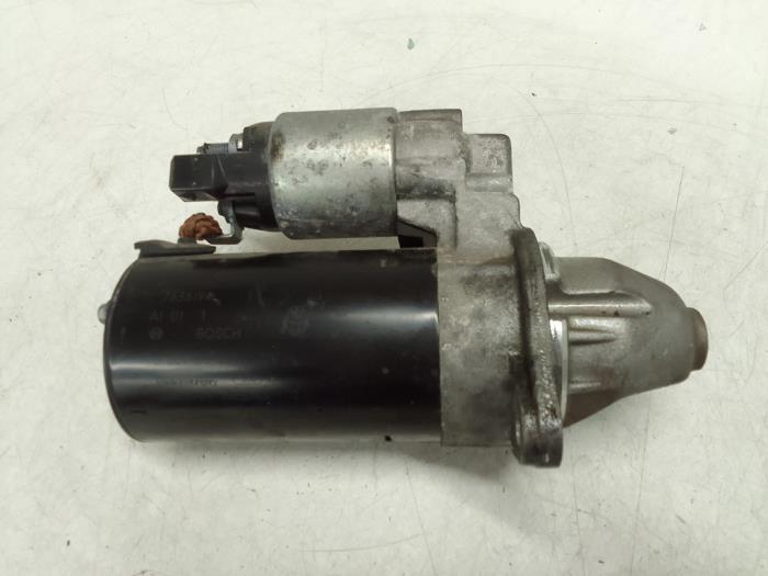 Begagnade Startmotor BMW D3 (F30) 330d 3.0 24V Pris € 75,00 Marginaltabell erbjuds av Autodemontage van de Laar