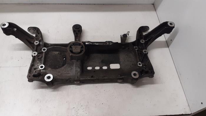 Subframe Volkswagen Passat 1.6 FSI 16V - 3C0199369F 158877