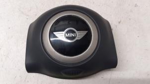 Usagé Airbag gauche (volant) BMW Mini One/Cooper (R50) 1.6 16V Cooper Prix € 70,00 Règlement à la marge proposé par Autodemontage van de Laar