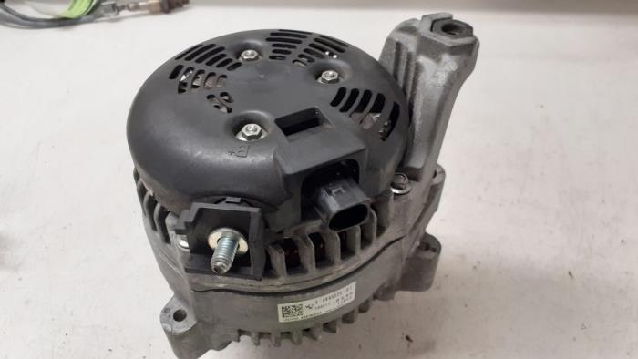 Begagnade Dynamo BMW 1 serie (F20) 116i 1.5 12V Pris € 90,00 Marginaltabell erbjuds av Autodemontage van de Laar