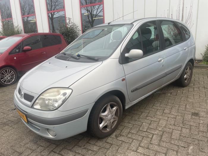Renault Megane Scenic Headlights, right stock