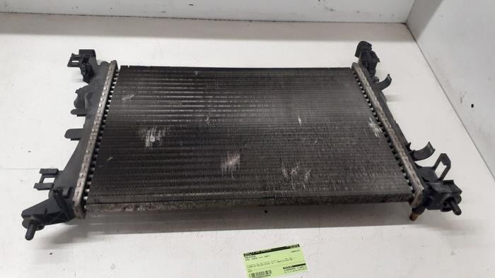 Gebrauchte Kühler Opel Corsa D 1.2 16V Preis € 35,00 Margenregelung angeboten von Autodemontage van de Laar