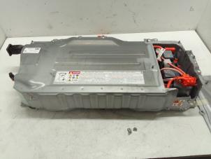Used Battery (Hybrid) Toyota Yaris IV (P21/PA1/PH1) 1.5 12V Hybrid 115 Price on request offered by Autodemontage van de Laar