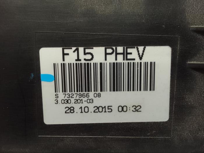 Filtro de carbón de un BMW X5 (F15) xDrive 40e PHEV 2.0 2015