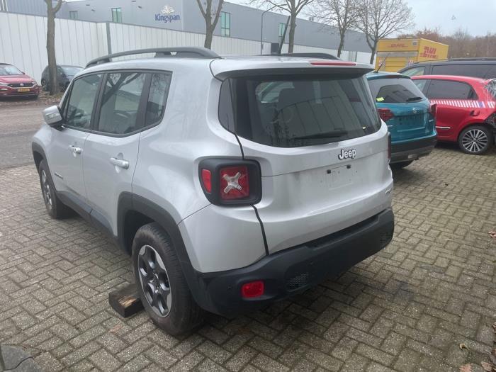 Używane Nadkole Jeep Renegade (BU) 1.4 Multi Air 16V Cena € 15,00 Procedura marży oferowane przez Autodemontage van de Laar