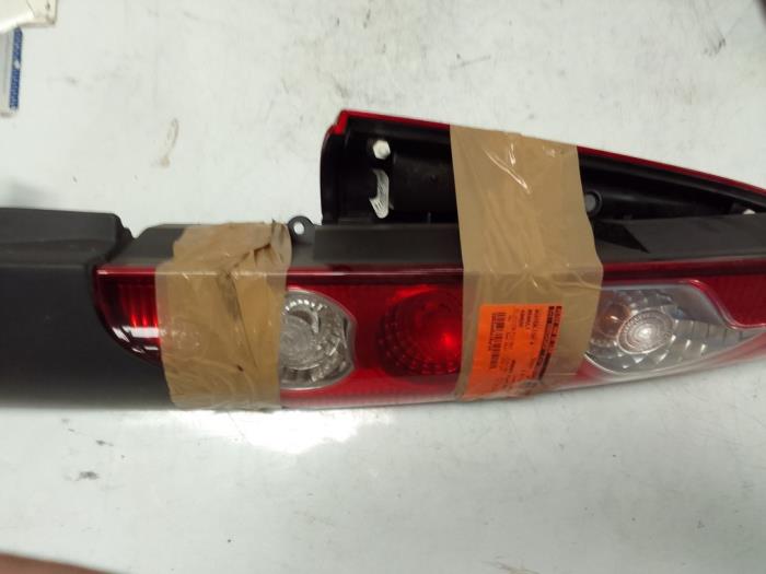Taillight, right from a Renault Kangoo/Grand Kangoo (KW) 1.5 dCi 85 2009