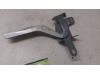 Bonnet Hinge from a Renault Clio IV (5R) 1.5 Energy dCi 90 FAP 2014