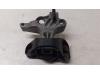Engine mount from a Renault Clio IV (5R) 1.5 Energy dCi 90 FAP 2014