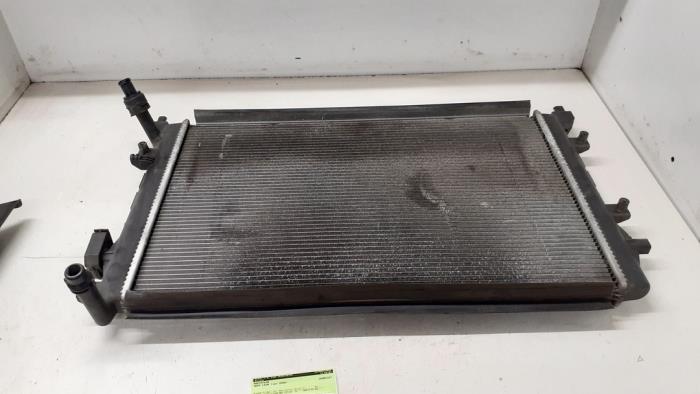 Usagé Radiateur Seat Leon (1P1) Prix € 35,00 Règlement à la marge proposé par Autodemontage van de Laar