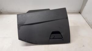 Usagé Boîte à gants Ford Focus 3 Wagon 1.6 TDCi ECOnetic Prix sur demande proposé par Autodemontage van de Laar