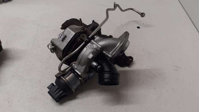 Turbo from a Volkswagen Beetle (16AE) 2.0 TDI 16V 2014