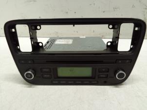 Used Radio CD player Skoda Citigo 1.0 12V Price € 75,00 Margin scheme offered by Autodemontage van de Laar