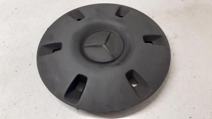 Wheel cover (spare) from a Mercedes-Benz Sprinter 3,5t (906.63) 313 CDI 16V 2016