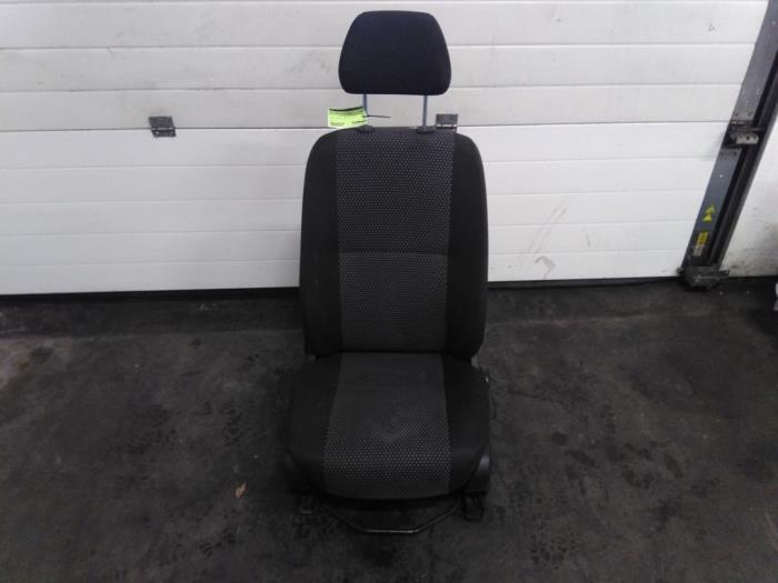 Begagnade Säte, vänster Mercedes Sprinter 3,5t (906.63) 310 CDI 16V Pris € 423,50 Inklusive moms erbjuds av Autodemontage van de Laar
