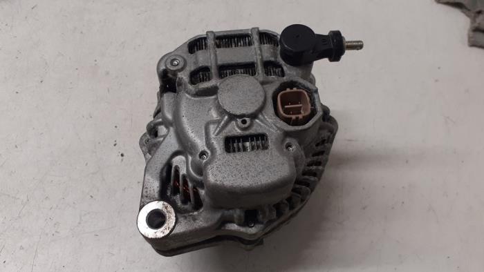 Begagnade Dynamo Opel Agila (B) 1.2 16V Pris € 50,00 Marginaltabell erbjuds av Autodemontage van de Laar