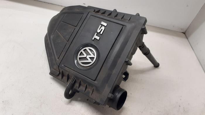 Cuerpo de filtro de aire de un Volkswagen Polo V (6R) 1.0 TSI 12V BlueMotion 2015