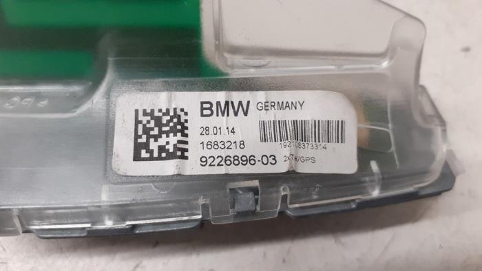 Antenna from a BMW 5 serie Touring (F11) 535d xDrive 24V 2014