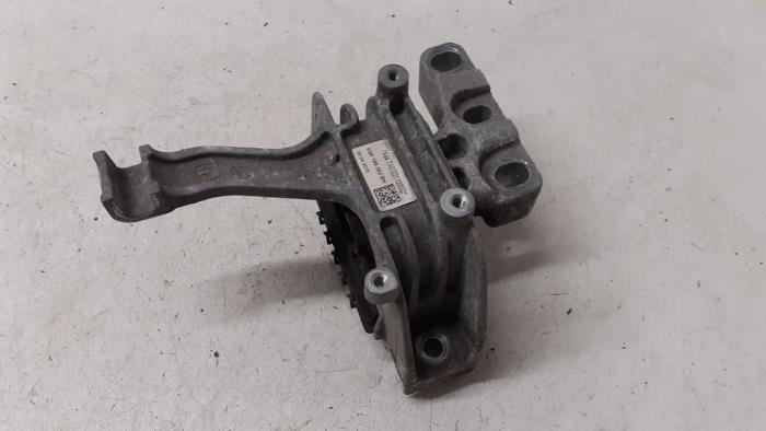 Usagé Support moteur Seat Leon (5FB) 1.6 TDI Ecomotive 16V Prix € 35,00 Règlement à la marge proposé par Autodemontage van de Laar