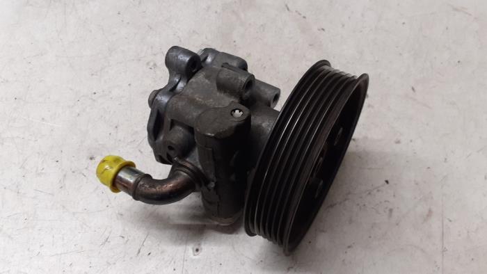 Usagé Pompe de direction Volkswagen Golf IV (1J1) 2.0 Prix € 50,00 Règlement à la marge proposé par Autodemontage van de Laar