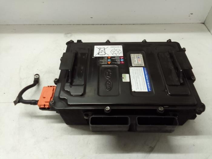 Battery (Hybrid) from a Kia Rio IV (YB) 1.0i T-GDi 100 MHEV 2022