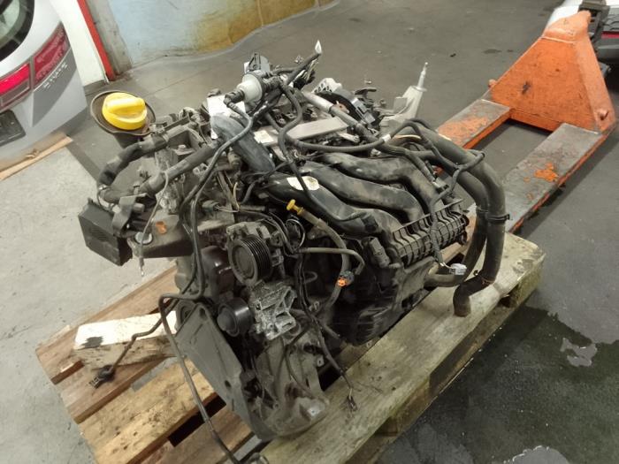Engine from a Renault Twingo III (AH) 1.0 SCe 70 12V 2016