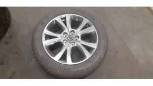 Usagé Jante + pneu d'hiver Mazda CX-30 (DM) 2.0 e-SkyActiv X 186 16V Prix € 200,00 Règlement à la marge proposé par Autodemontage van de Laar