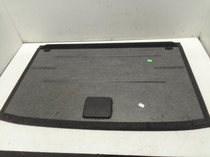 Plyta podlogowa bagaznika z Volkswagen Polo V (6R) 1.4 TDI DPF BlueMotion technology 2015