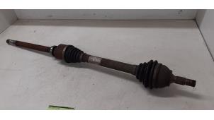 Used Front drive shaft, right Peugeot 5008 I (0A/0E) 1.6 HDiF 16V Price € 75,00 Margin scheme offered by Autodemontage van de Laar