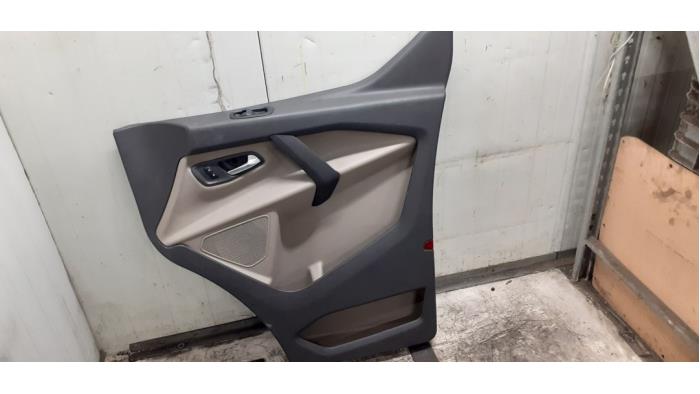Tapizado de puerta de 2 puertas derecha de un Ford Transit Custom 2.2 TDCi 16V 2016