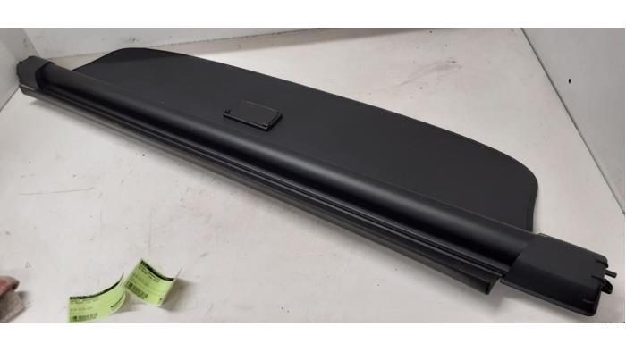 Luggage compartment cover from a Volkswagen Passat Variant (3C5) 1.6 TDI 16V Bluemotion 2010
