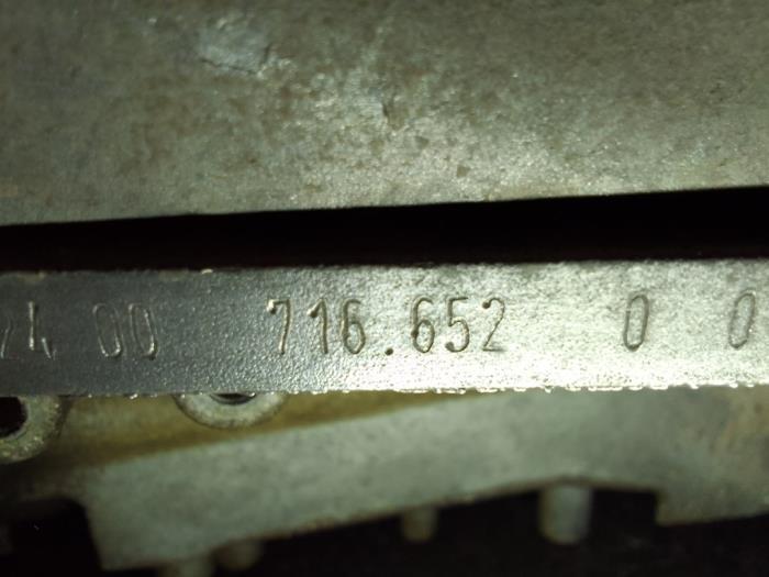 Getriebe van een Mercedes-Benz Vito (639.6) 2.2 111 CDI 16V 2004