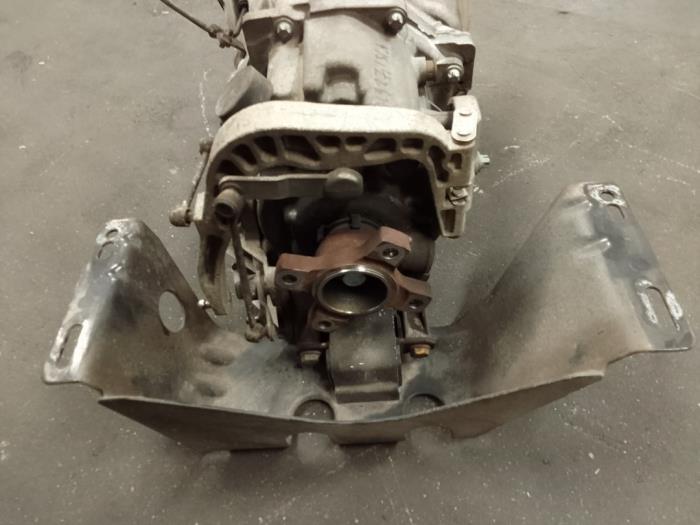 Gearbox from a Mercedes-Benz Vito (639.6) 2.2 111 CDI 16V 2004