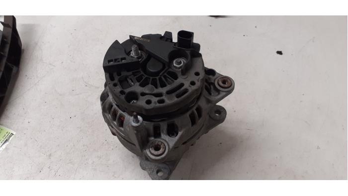Gebrauchte Dynamo Volkswagen Golf V (1K1) 2.0 TFSI GTI 16V Preis € 50,00 Margenregelung angeboten von Autodemontage van de Laar