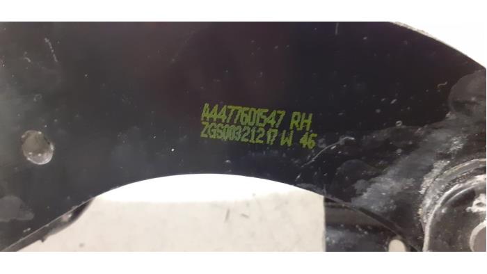 Schiebetürrolle rechts van een Mercedes-Benz Vito (447.6) 1.6 111 CDI 16V 2018