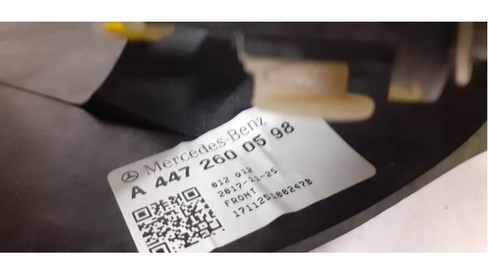 Cable de cambio de caja de cambios de un Mercedes-Benz Vito (447.6) 1.6 111 CDI 16V 2018