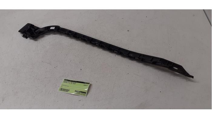 Rear bumper bracket, left from a Mercedes-Benz Vito (447.6) 1.6 111 CDI 16V 2018