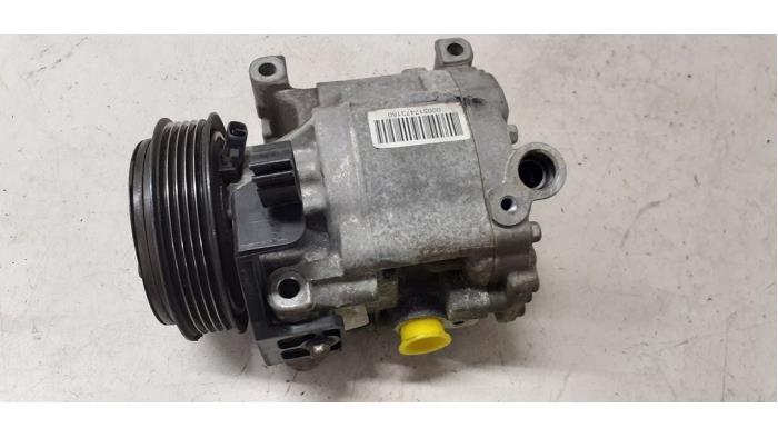 Usagé Compresseur de clim Fiat 500C (312) 0.9 TwinAir 85 Prix € 100,00 Règlement à la marge proposé par Autodemontage van de Laar