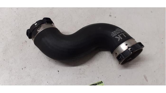 Gebrauchte Intercooler Schlauch Mercedes Sprinter 3,5t (907.6/910.6) 314 CDI 2.1 D RWD Preis auf Anfrage angeboten von Autodemontage van de Laar