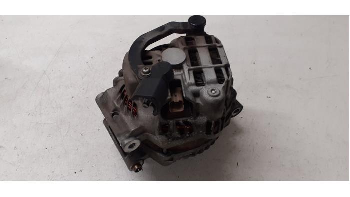 Begagnade Dynamo Citroen C4 Picasso (UD/UE/UF) 1.6 16V VTi 120 Pris € 50,00 Marginaltabell erbjuds av Autodemontage van de Laar