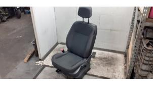 Used Seat, left Renault Clio III (BR/CR) 1.2 16V 75 Price € 125,00 Margin scheme offered by Autodemontage van de Laar