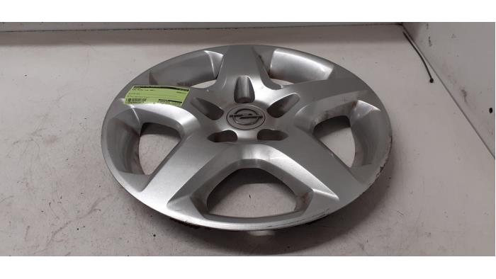 Używane Kolpak Opel Astra H SW (L35) 1.4 16V Twinport Cena € 10,00 Procedura marży oferowane przez Autodemontage van de Laar