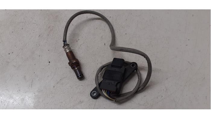 Usados Sensor Nox Mercedes Sprinter 5t (907.6) 515 CDI 2.0 D RWD Precio € 150,00 Norma de margen ofrecido por Autodemontage van de Laar