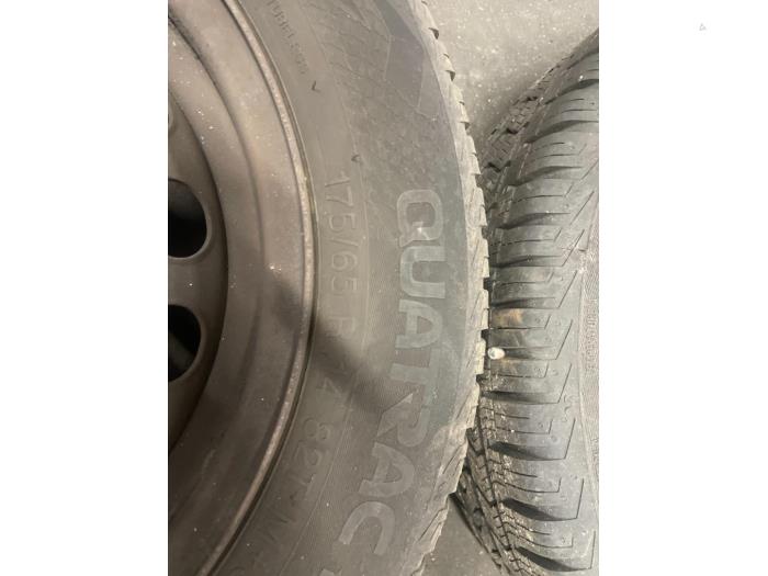 Set of wheels + tyres from a Peugeot 108 1.0 12V VVT-i 2019