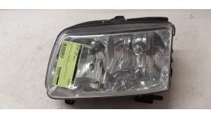 Used Headlight, left Volkswagen Polo III (6N2) 1.4 16V 75 Price € 40,00 Margin scheme offered by Autodemontage van de Laar