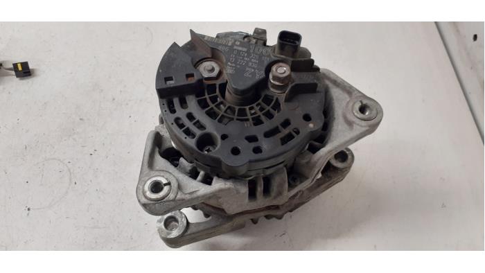 Usagé Dynamo Opel Corsa D 1.2 16V Prix € 35,00 Règlement à la marge proposé par Autodemontage van de Laar