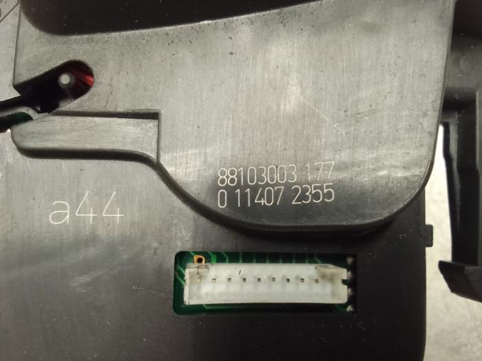 Interruptor de limpiaparabrisas de un Renault Clio III (BR/CR) 1.5 dCi 70 2007