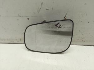 Used Mirror glass, left Kia Picanto (TA) 1.0 12V Price € 30,00 Margin scheme offered by Autodemontage van de Laar